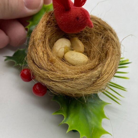 Vintage hand made red bird on nest Christmas tree ornament Close pin clip on bra - Picture 5 of 6